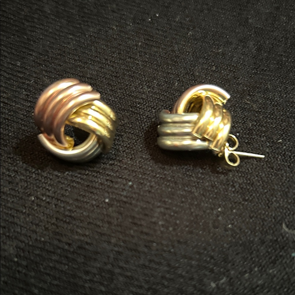Chic Three-Tone Knot Earrings - Picture 2 of 4